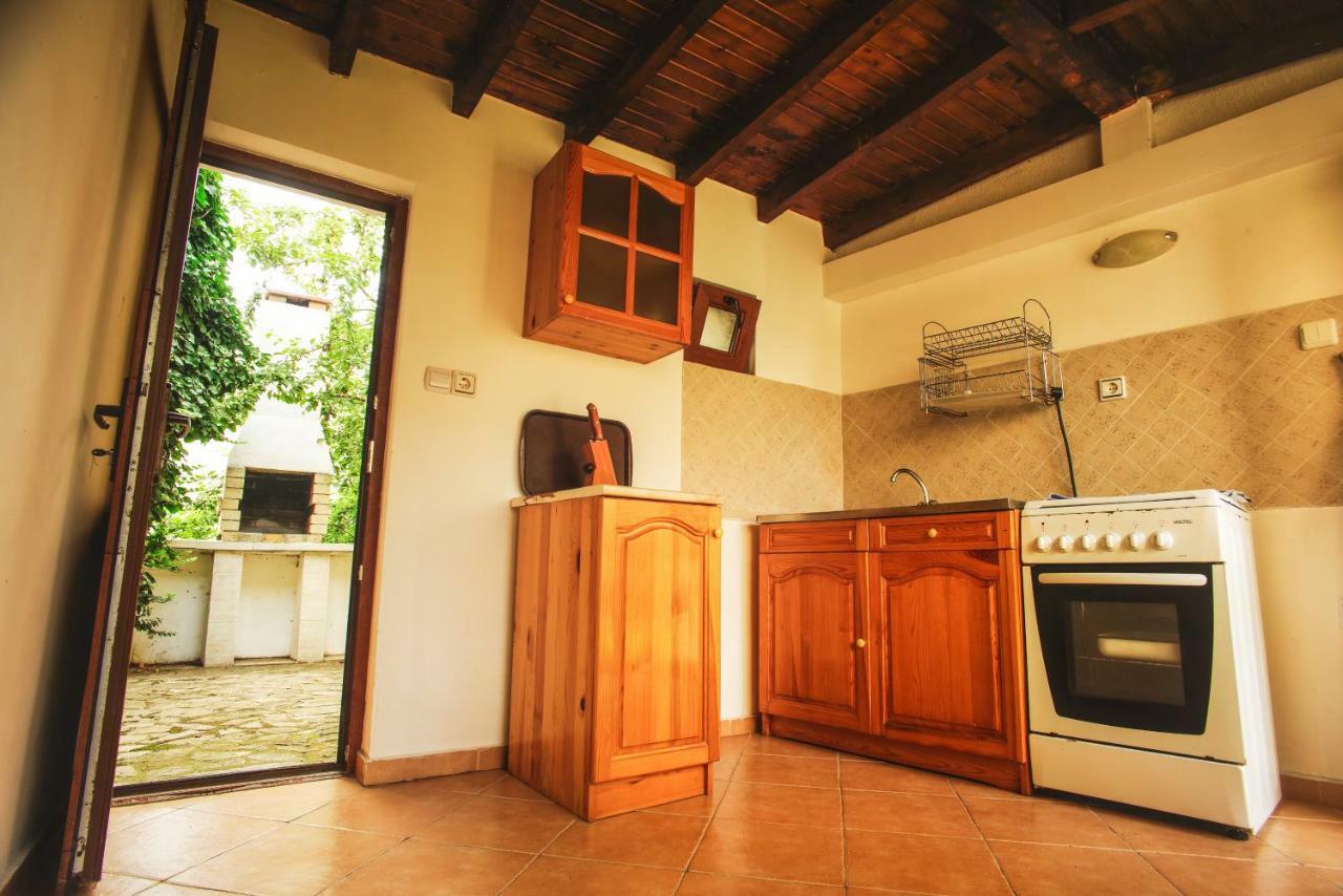 Guest House Yoanna Balchik Esterno foto