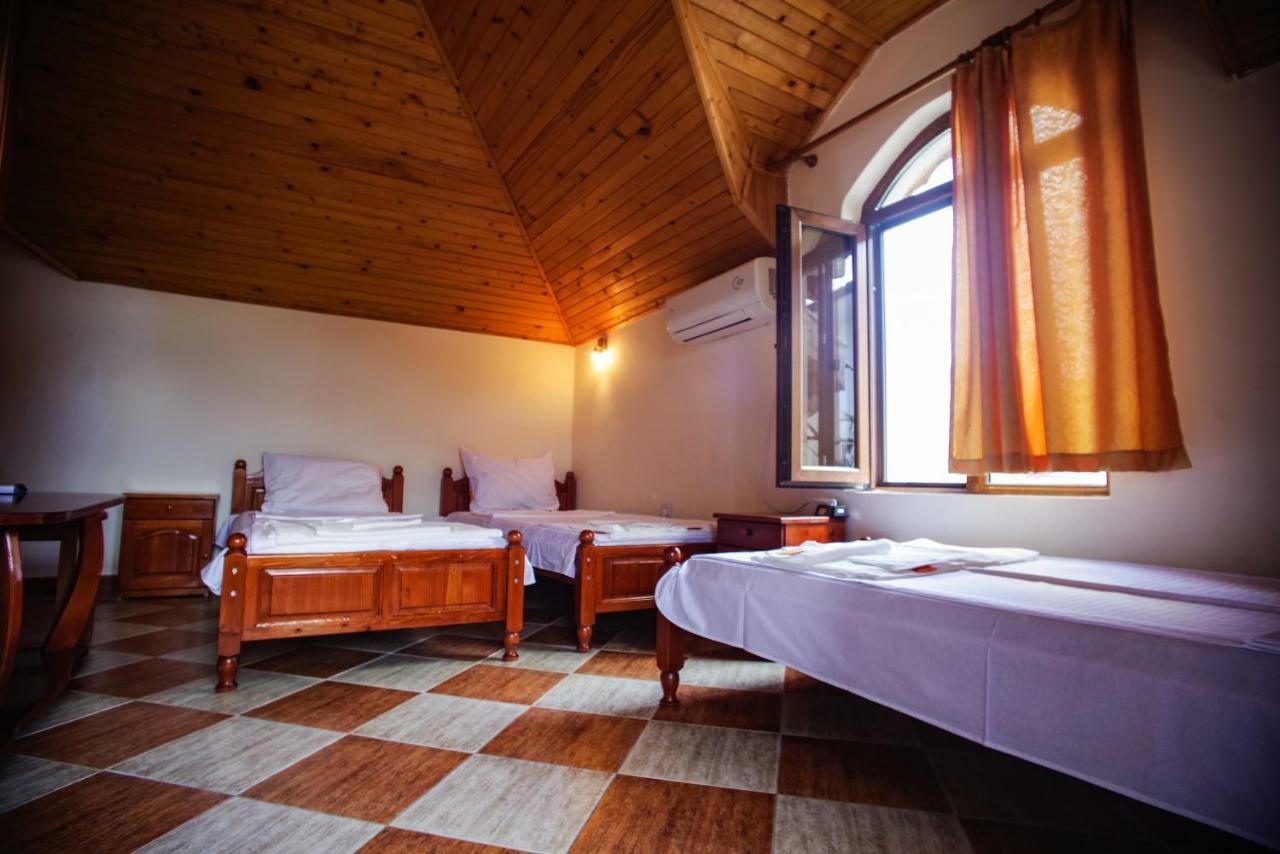 Guest House Yoanna Balchik Esterno foto