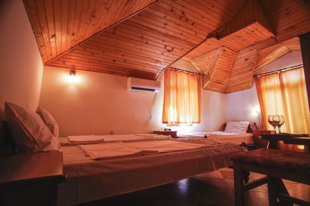 Guest House Yoanna Balchik Esterno foto