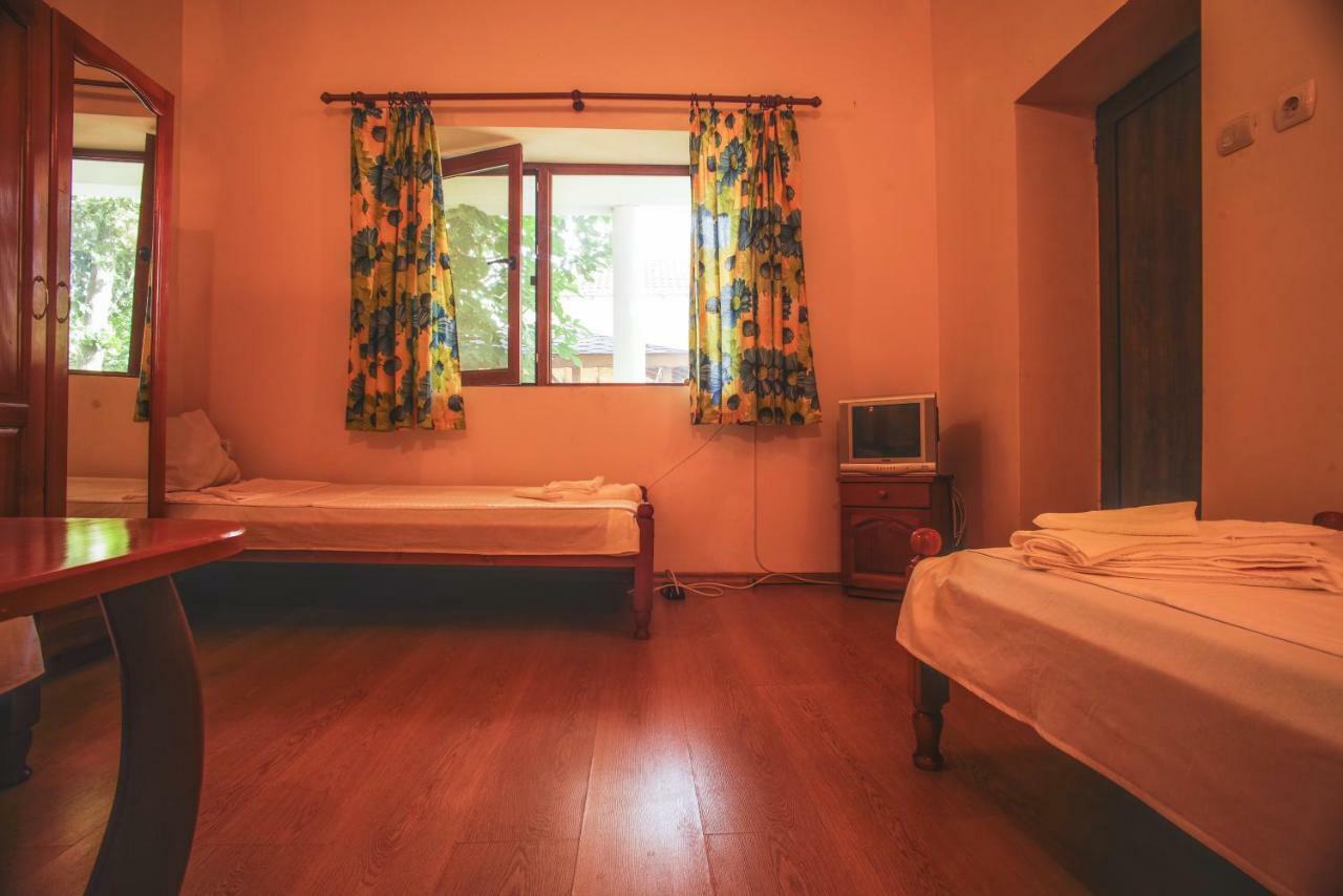 Guest House Yoanna Balchik Esterno foto