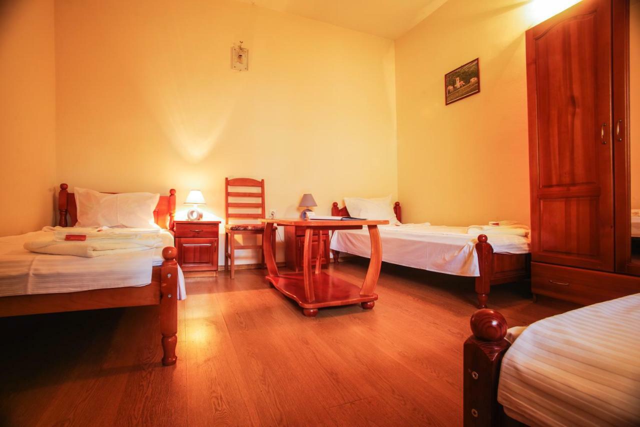Guest House Yoanna Balchik Esterno foto